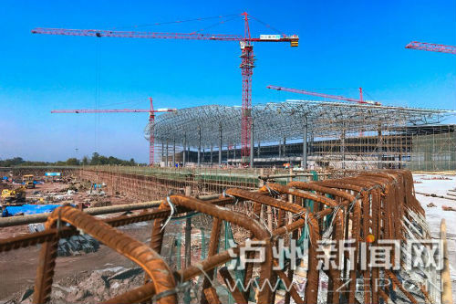 州云龍機場正全速推進建設(shè)，確保7月1日前投入運行。 瀘州日報記者 牟科 攝3